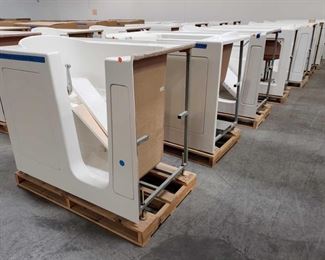 517: 8 Therapy Tubs, Various Models and Sizes
8 Model 3052 A1 41" tall