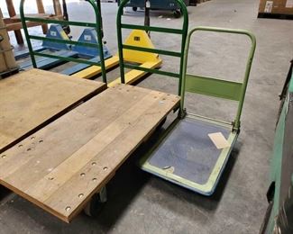 1005: Uline Push Cart & Collapsable Push Cart
Approx. 4ft x 2ft Uline cart and 3ft x 1 1/2ft collapsing cart