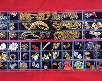 Small assortment of Jewelry collection