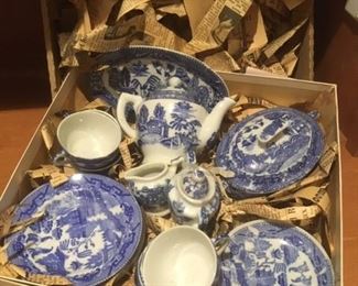 Antique "Blue Willow" child's china