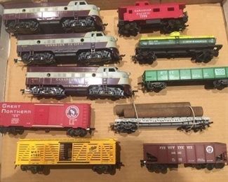 Vintage HO train set.  More accessories available.