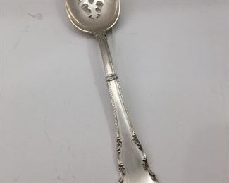 Lunt Modern Victorian Pierced Tablespoon