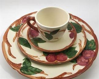 Franciscan Ware Apple 67 Pieces 