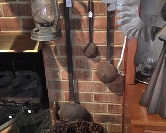 Primitives and cast iron pieces