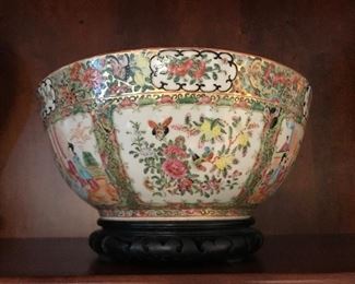 large 13” round Rose Medallion bowl