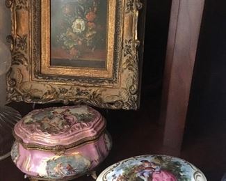 Antique porcelain dresser boxes