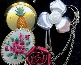 Lot Unique Vintage Brooches,Pins,Scarf Clips