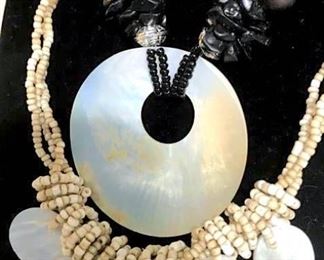 Lot 7 Shell & Mother Of Pearl Pendant Necklaces