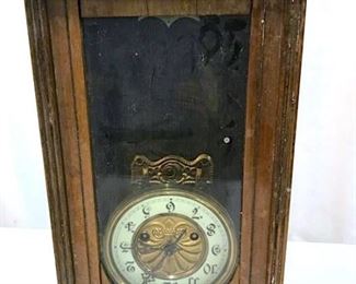 Vintage Wooden Mantel Clock