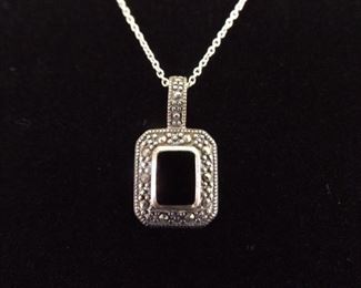 .925 Sterling Silver Inlayed Black Onyx Pendant Necklace