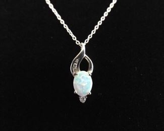 .925 Sterling Silver Opal Cabochon Pendant Necklace