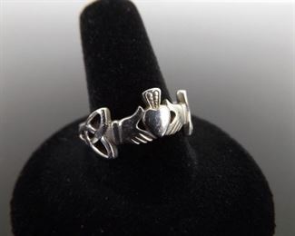 .925 Sterling Silver Celtic Claddagh Ring Size 9.5