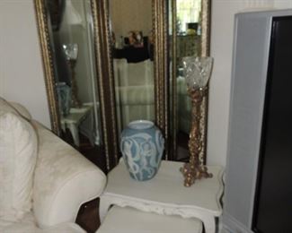 tri-fold mirror room screen, decorative items, three table set