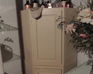 corner cabinet