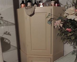 corner cabinet