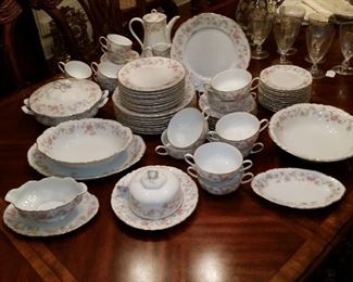 Lovely set of Hutschenreuther china