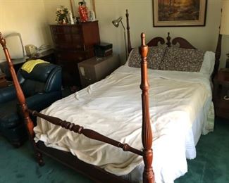 4 poster bed