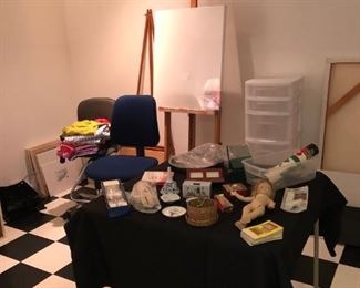Lots of blank canvases, varying sizes. Brand new.
