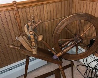 Small spinning wheel