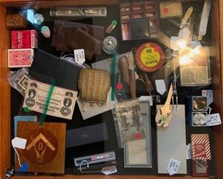 Lots of collectible trinkets. RRPC.