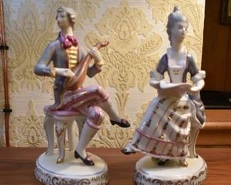 Hungary figurine set