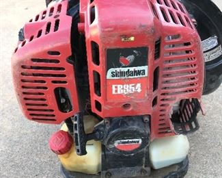 Shindaiwa leaf blower (works)