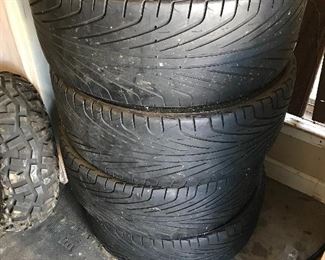 Borghini wheels 22" tires