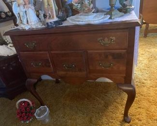 #28		4 drawer Chest on q/a Legs 32x17x29	 $125.00 
