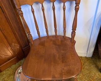 #57		Ethan Allen Drop-Side Table w/1 leaf  w/6 dining Chairs 25-74x42x29	 $175.00 
