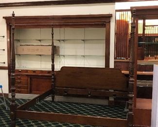 King Sized Rice Carved Poster Bed