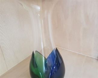 Another Vase. They gots lots, so don't fight over them.