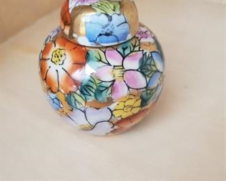 Cool little urn for storing saw dust.