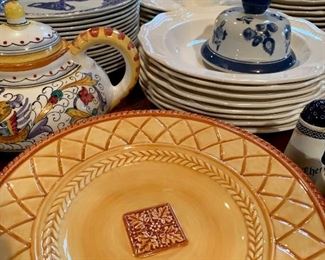 Lots and Lots of excellent kitchen items and dishware!