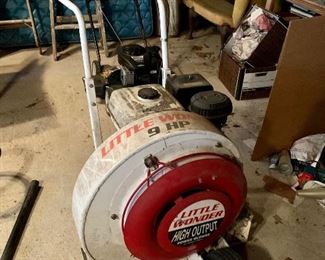 Commercial grade leaf blower - Little Wonder 9 hp