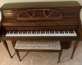 Kimball Upright Console Piano 41x58x25 HxWxD