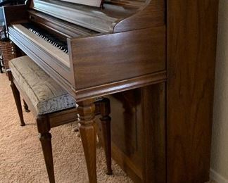 Kimball Upright Console Piano 41x58x25 HxWxD