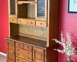 Walnut Vintage China Cabinet/Buffet/Hutch 80x54x17in HxWxD