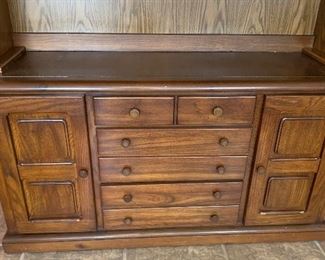 Walnut Vintage China Cabinet/Buffet/Hutch 80x54x17in HxWxD