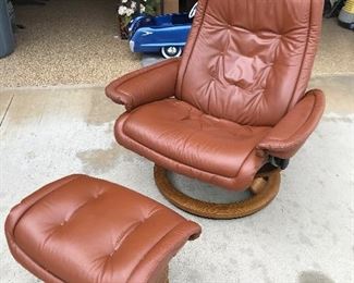Stressless Original Leather chair by Ekornes. New $1800 . selling for $600.