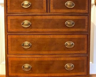 Commode chest with inlay