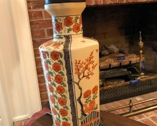 Painted ceramic Asian lamp
