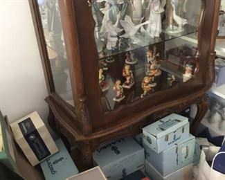 Large lladro and Hummel collection 