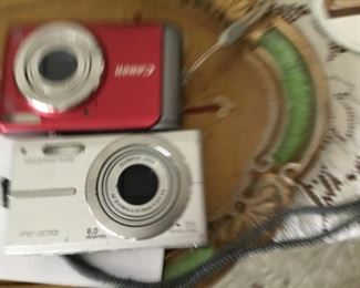 Cameras and movie cameras