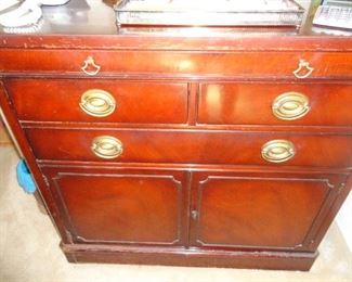 BUFFET TABLE
