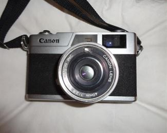 MANY VINTAGE CAMERAS CANON AND KODAK
