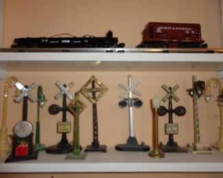 LOTS OF RAILROAD ITEMS