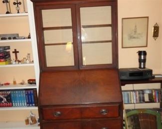 BEAUTIFUL SECRETARY DESK