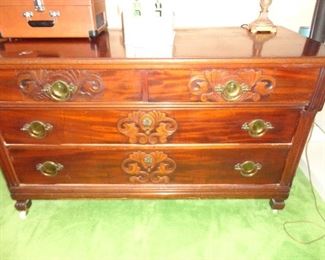 ANTIQUE DRESSER