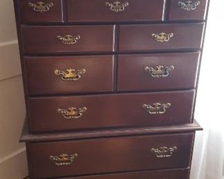 Chest of drawers