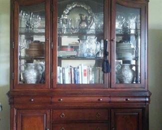 Glass front cabinet w/glass shelves